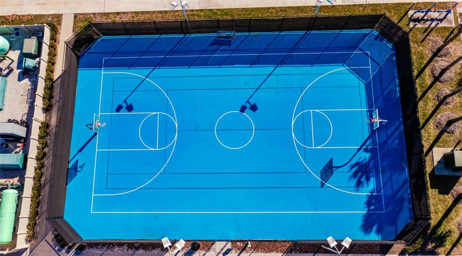 DAVENPORT, Florida 33897, 5 Bedrooms Bedrooms, ,5 BathroomsBathrooms,Residential,For Sale,ALOHA,0,MFRTB8333829