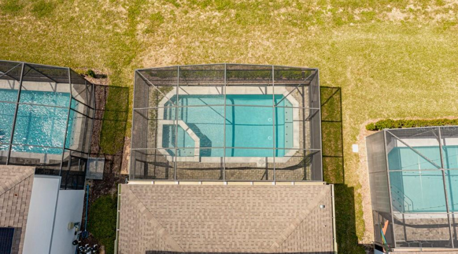 DAVENPORT, Florida 33897, 5 Bedrooms Bedrooms, ,5 BathroomsBathrooms,Residential,For Sale,ALOHA,0,MFRTB8333829