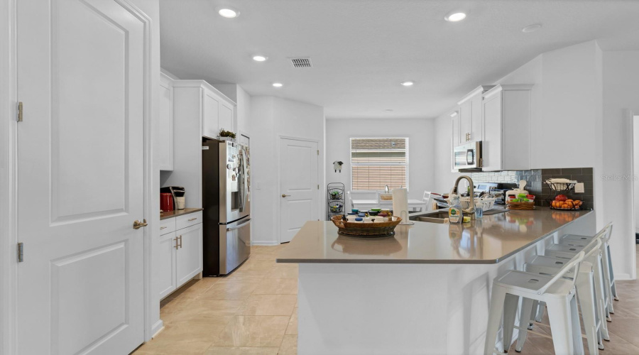 Davenport, Florida 33837, 4 Bedrooms Bedrooms, ,3 Bathroomsbathrooms,Residential,For Sale,Camden,Mfro6267593