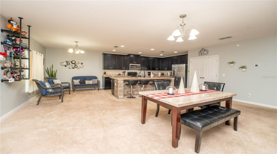 Davenport, Florida 33837, 4 Bedrooms Bedrooms, ,2 Bathroomsbathrooms,Residential,For Sale,Benjamin,Mfro6267307