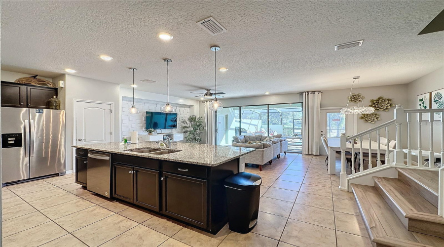 Davenport, Florida 33837, 5 Bedrooms Bedrooms, ,4 Bathroomsbathrooms,Residential,For Sale,Terrasonesta,Mfrs5117646