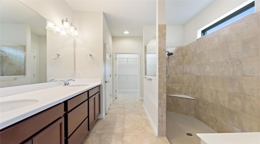 Davenport, Florida 33837, 3 Bedrooms Bedrooms, ,2 Bathroomsbathrooms,Residential,For Sale,Vigo,Mfro6218432