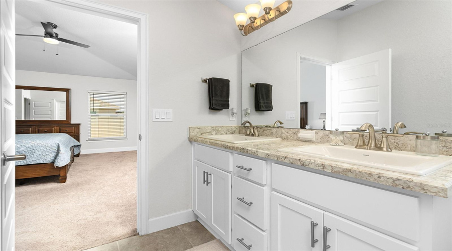 Davenport, Florida 33837, 4 Bedrooms Bedrooms, ,2 Bathroomsbathrooms,Residential,For Sale,Citrus Landings,Mfrs5106175