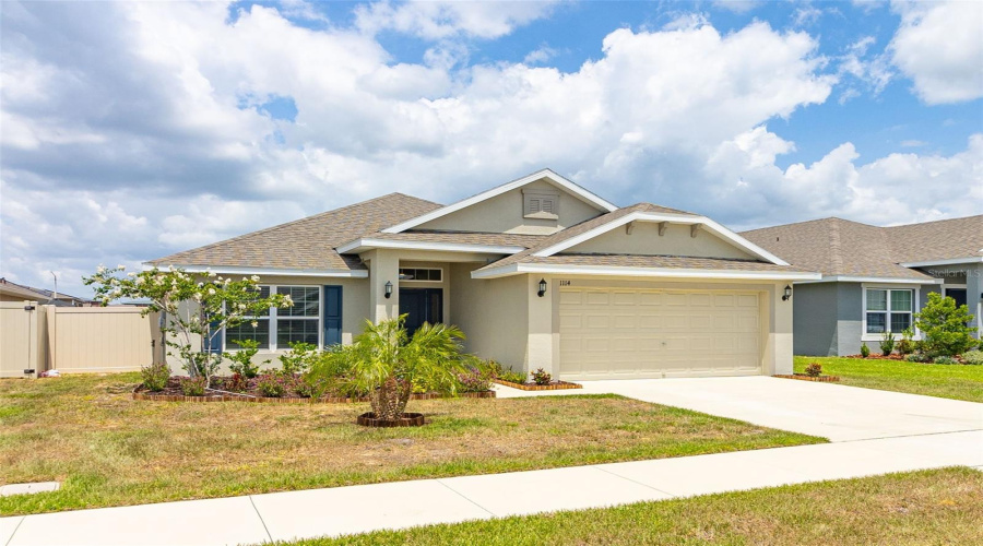 Davenport, Florida 33837, 4 Bedrooms Bedrooms, ,2 Bathroomsbathrooms,Residential,For Sale,Citrus Landings,Mfrs5106175