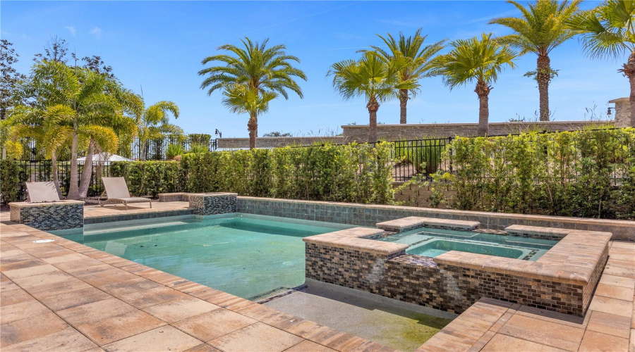 KISSIMMEE, Florida 34747, 6 Bedrooms Bedrooms, ,6 BathroomsBathrooms,Residential,For Sale,JACK NICKLAUS,0,MFRO6194986