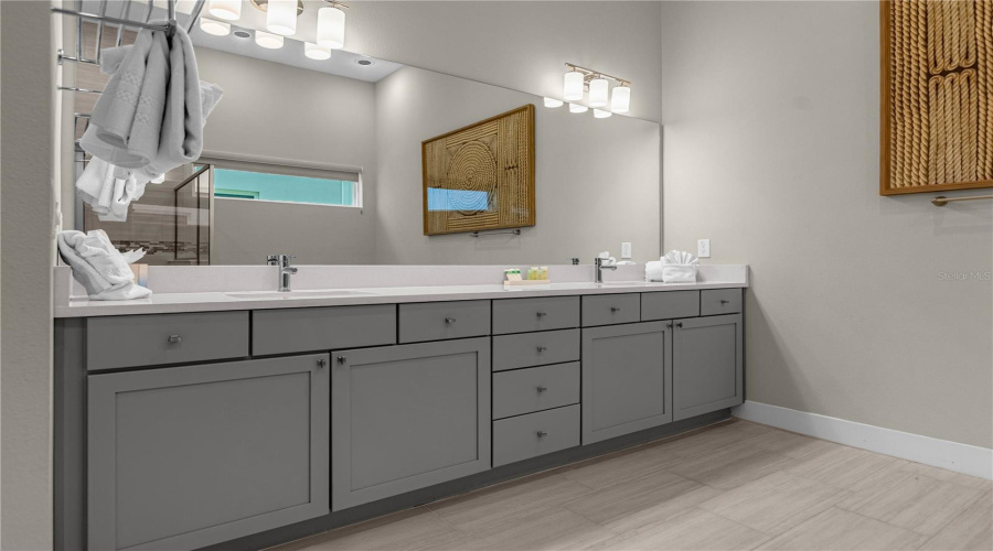 KISSIMMEE, Florida 34747, 6 Bedrooms Bedrooms, ,6 BathroomsBathrooms,Residential,For Sale,JACK NICKLAUS,0,MFRO6194986