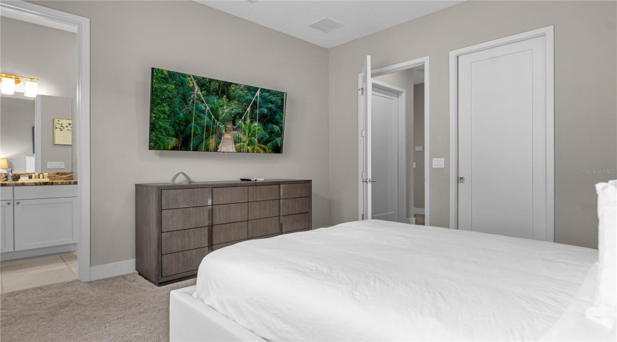 KISSIMMEE, Florida 34747, 6 Bedrooms Bedrooms, ,6 BathroomsBathrooms,Residential,For Sale,JACK NICKLAUS,0,MFRO6194986