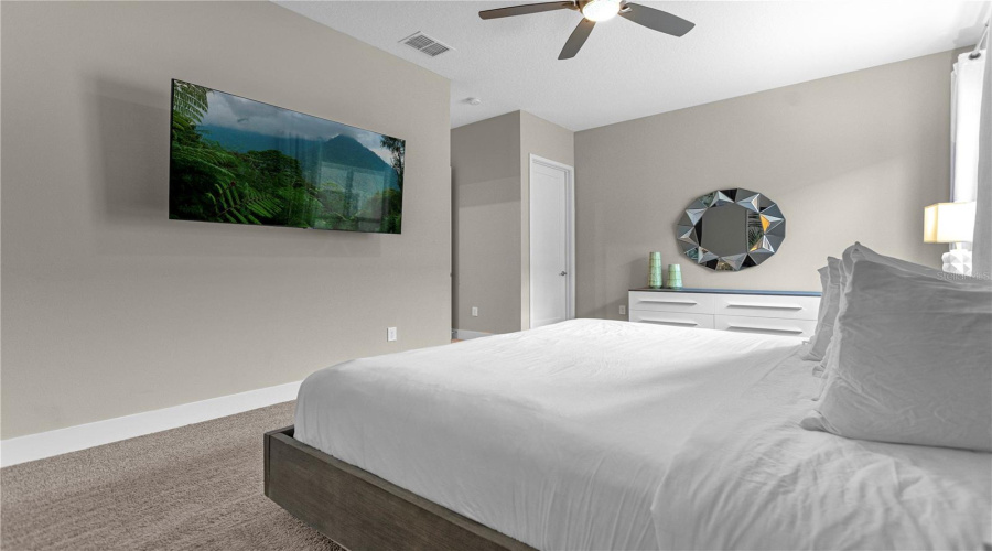 KISSIMMEE, Florida 34747, 6 Bedrooms Bedrooms, ,6 BathroomsBathrooms,Residential,For Sale,JACK NICKLAUS,0,MFRO6194986