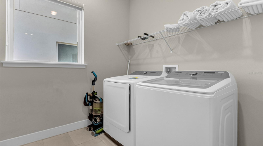 KISSIMMEE, Florida 34747, 6 Bedrooms Bedrooms, ,6 BathroomsBathrooms,Residential,For Sale,JACK NICKLAUS,0,MFRO6194986