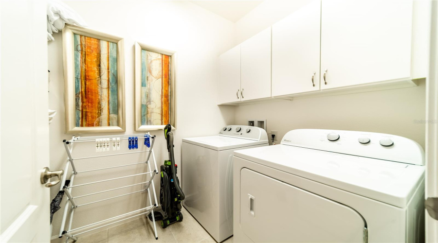 DAVENPORT, Florida 33837, 5 Bedrooms Bedrooms, ,4 BathroomsBathrooms,Residential,For Sale,OAKRISE,0,MFRO6268061