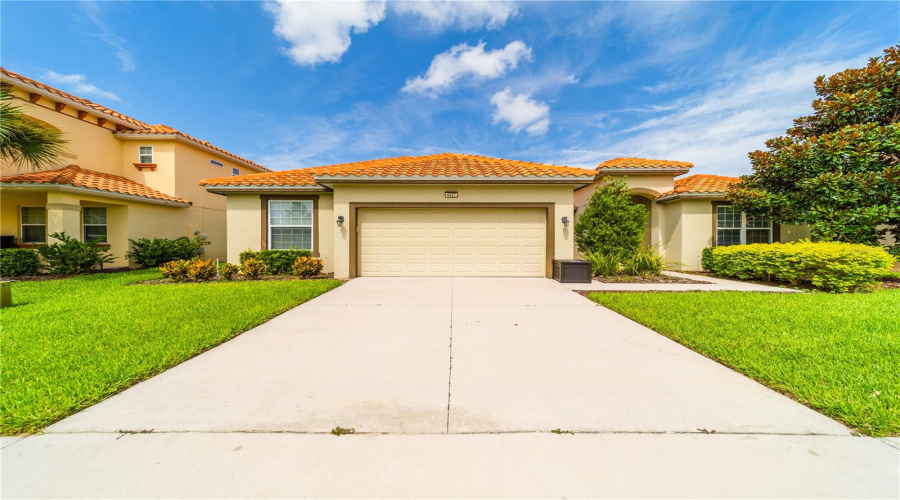 DAVENPORT, Florida 33837, 5 Bedrooms Bedrooms, ,4 BathroomsBathrooms,Residential,For Sale,OAKRISE,0,MFRO6268061
