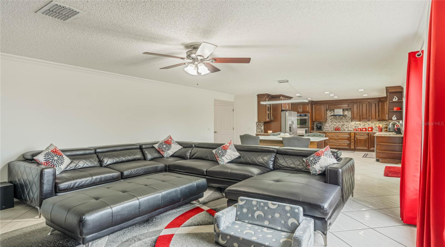 Kissimmee, Florida 34746, 4 Bedrooms Bedrooms, ,2 Bathroomsbathrooms,Residential,For Sale,Garrett Nicholas,Mfro6236684