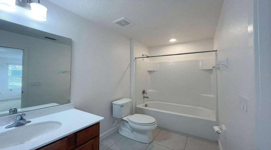 KISSIMMEE, Florida 34746, 6 Bedrooms Bedrooms, ,4 BathroomsBathrooms,Residential,For Sale,SHANTI,0,MFRO6267843