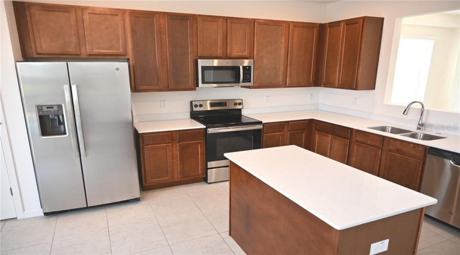 KISSIMMEE, Florida 34746, 6 Bedrooms Bedrooms, ,4 BathroomsBathrooms,Residential,For Sale,SHANTI,0,MFRO6267843