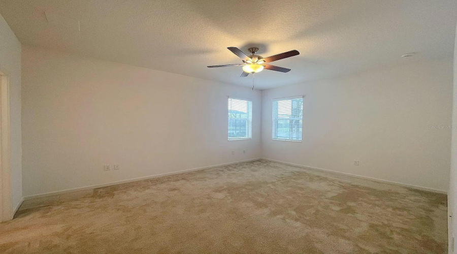 KISSIMMEE, Florida 34746, 6 Bedrooms Bedrooms, ,4 BathroomsBathrooms,Residential,For Sale,SHANTI,0,MFRO6267843