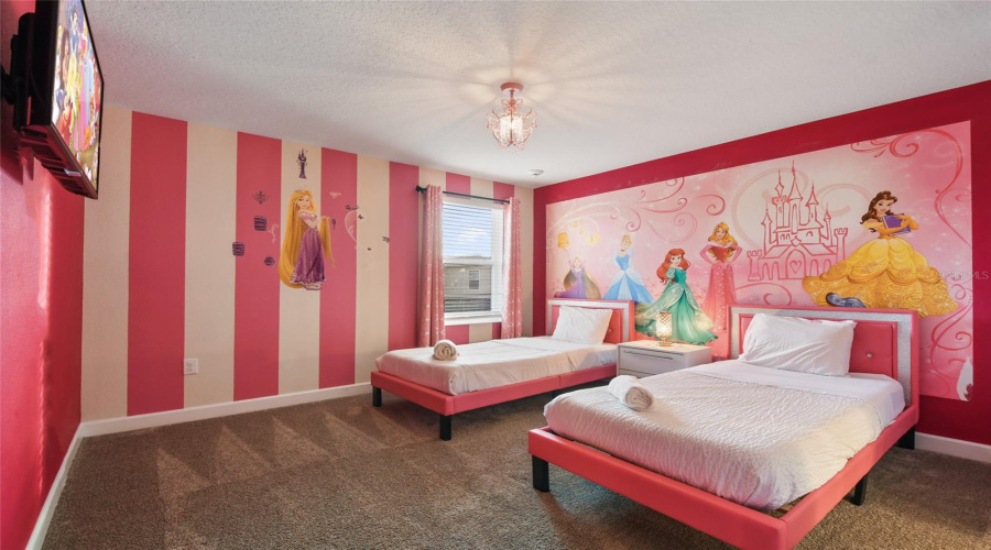 KISSIMMEE, Florida 34746, 9 Bedrooms Bedrooms, ,5 BathroomsBathrooms,Residential,For Sale,NARRATIVE,0,MFRTB8321367