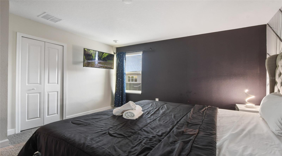 KISSIMMEE, Florida 34746, 9 Bedrooms Bedrooms, ,5 BathroomsBathrooms,Residential,For Sale,NARRATIVE,0,MFRTB8321367