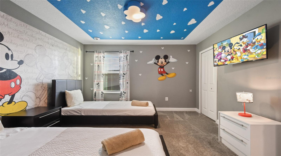 KISSIMMEE, Florida 34746, 9 Bedrooms Bedrooms, ,5 BathroomsBathrooms,Residential,For Sale,NARRATIVE,0,MFRTB8321367