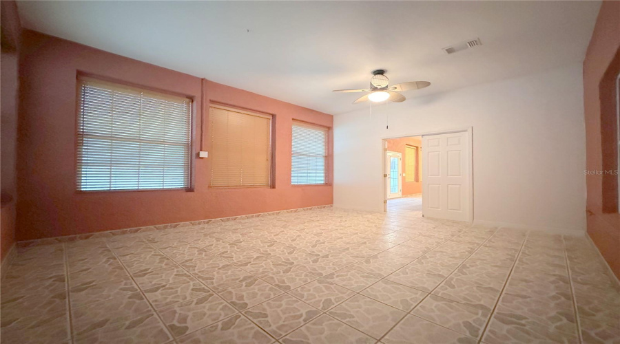 Kissimmee, Florida 34746, 3 Bedrooms Bedrooms, ,2 Bathroomsbathrooms,Residential,For Sale,Huron,Mfro6267565