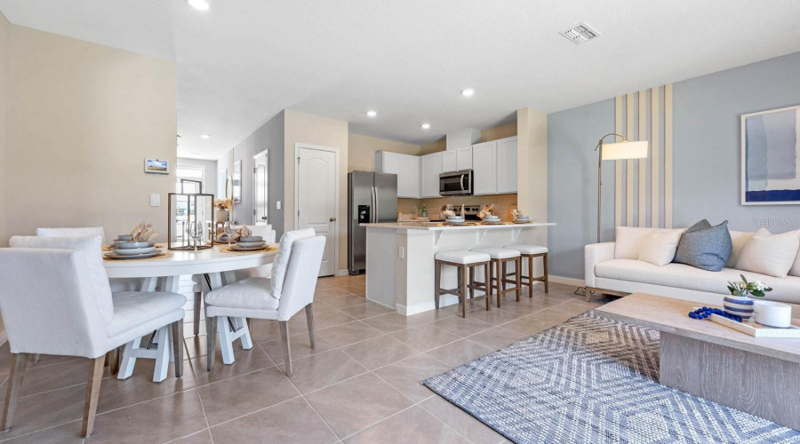 Davenport, Florida 33837, 3 Bedrooms Bedrooms, ,2 Bathroomsbathrooms,Residential,For Sale,Longleaf,Mfro6268813