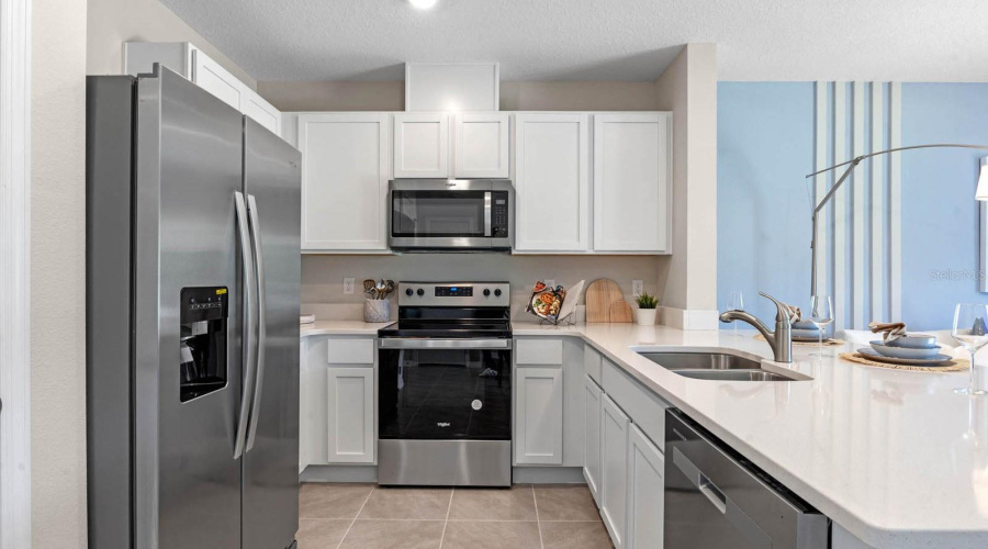 Davenport, Florida 33837, 3 Bedrooms Bedrooms, ,2 Bathroomsbathrooms,Residential,For Sale,Longleaf,Mfro6268813