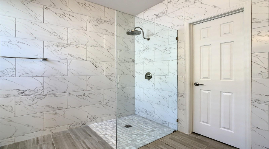 DAVENPORT, Florida 33837, 3 Bedrooms Bedrooms, ,2 BathroomsBathrooms,Residential,For Sale,KNOLLWOOD,MFRG5090942