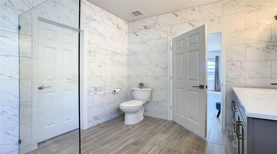 DAVENPORT, Florida 33837, 3 Bedrooms Bedrooms, ,2 BathroomsBathrooms,Residential,For Sale,KNOLLWOOD,MFRG5090942