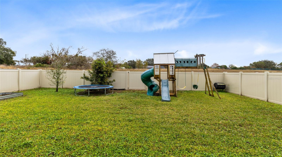 Davenport, Florida 33837, 5 Bedrooms Bedrooms, ,2 Bathroomsbathrooms,Residential,For Sale,Seattle Slew,Mfro6267308