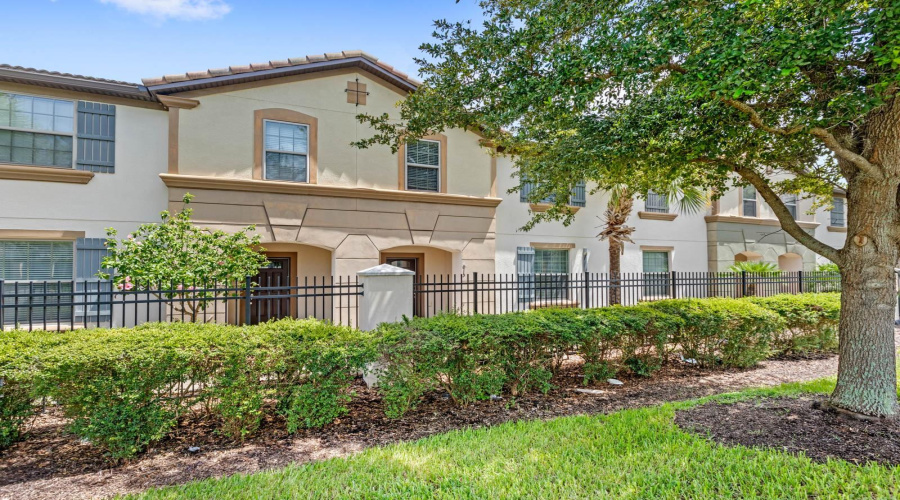 Kissimmee, Florida 34747, 5 Bedrooms Bedrooms, ,4 Bathroomsbathrooms,Residential,For Sale,Majorca Drive,Mfro6223590