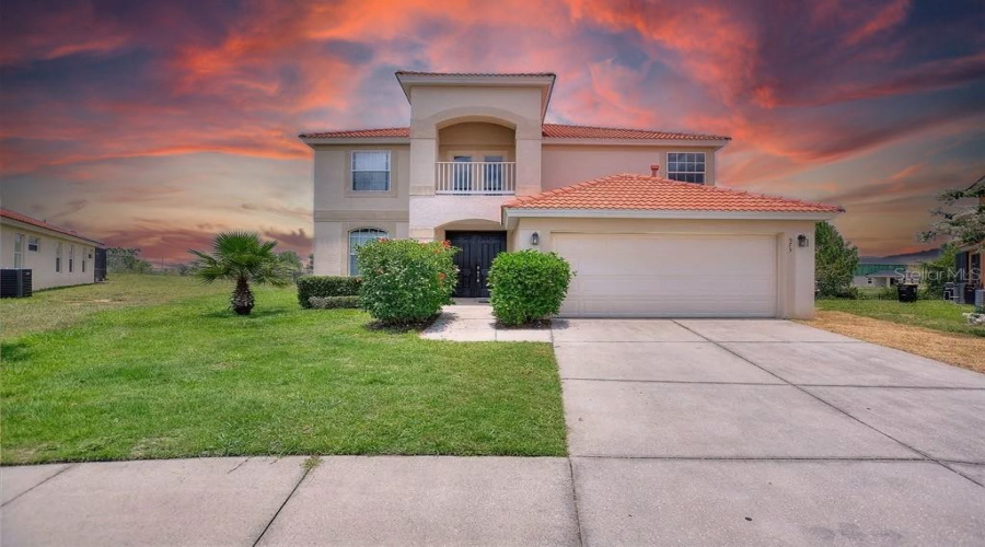 Davenport, Florida 33837, 5 Bedrooms Bedrooms, ,3 Bathroomsbathrooms,Residential,For Sale,Viola,Mfrs5105877