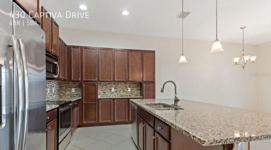 Davenport, Florida 33896, 4 Bedrooms Bedrooms, ,4 Bathroomsbathrooms,Residential,For Sale,Captiva,Mfro6269253