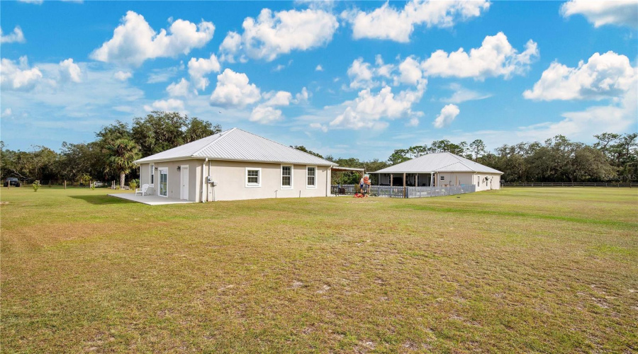 Davenport, Florida 33837, 7 Bedrooms Bedrooms, ,6 Bathroomsbathrooms,Residential,For Sale,Horseshoe Creek Road,Mfro6269463