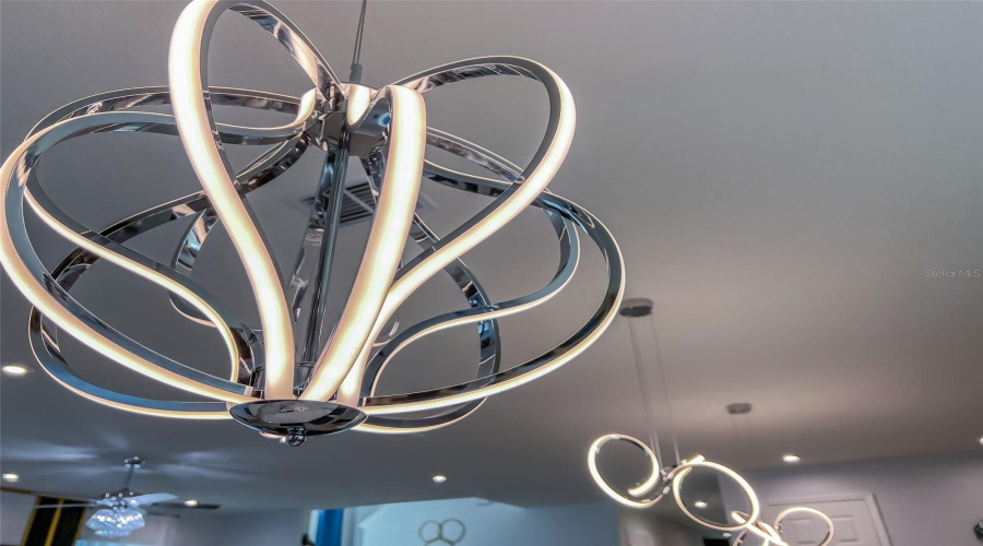 KISSIMMEE, Florida 34747, 6 Bedrooms Bedrooms, ,4 BathroomsBathrooms,Residential,For Sale,TROPICAL PALMS,0,MFRS5118043