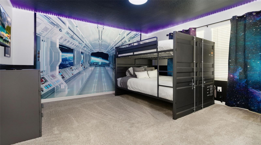 KISSIMMEE, Florida 34747, 6 Bedrooms Bedrooms, ,4 BathroomsBathrooms,Residential,For Sale,TROPICAL PALMS,0,MFRS5118043