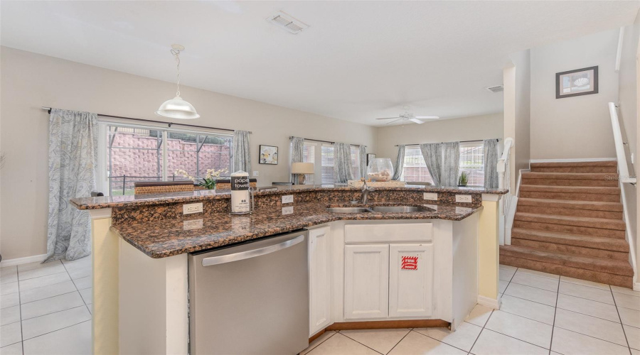 Kissimmee, Florida 34747, 4 Bedrooms Bedrooms, ,3 Bathroomsbathrooms,Residential,For Sale,Yellow Lantana,Mfro6268499