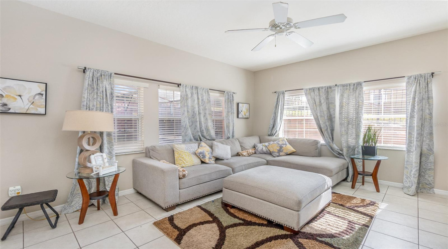 Kissimmee, Florida 34747, 4 Bedrooms Bedrooms, ,3 Bathroomsbathrooms,Residential,For Sale,Yellow Lantana,Mfro6268499