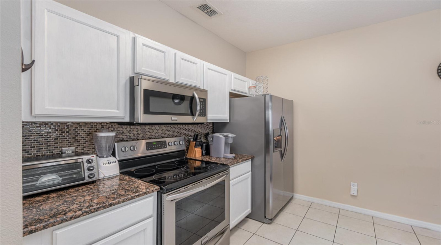Kissimmee, Florida 34747, 4 Bedrooms Bedrooms, ,3 Bathroomsbathrooms,Residential,For Sale,Yellow Lantana,Mfro6268499