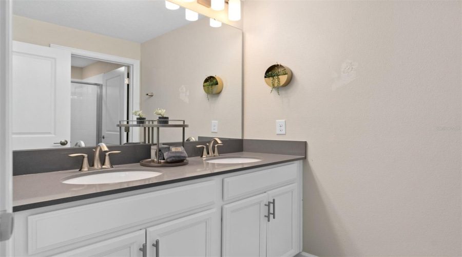 Davenport, Florida 33896, 4 Bedrooms Bedrooms, ,3 Bathroomsbathrooms,Residential,For Sale,Cabot Cliffs,Mfrtb8335913