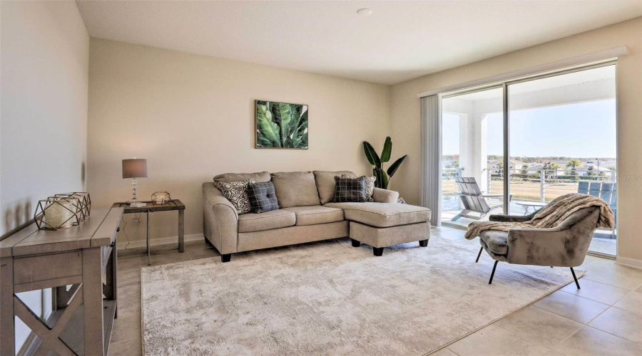 Kissimmee, Florida 34746, 2 Bedrooms Bedrooms, ,2 Bathroomsbathrooms,Residential,For Sale,Paradox,Mfrfc306182
