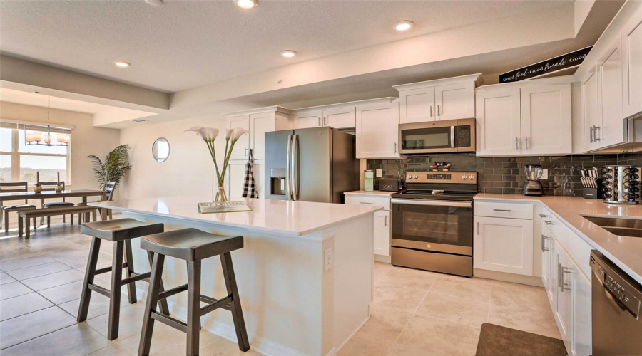 Kissimmee, Florida 34746, 2 Bedrooms Bedrooms, ,2 Bathroomsbathrooms,Residential,For Sale,Paradox,Mfrfc306182