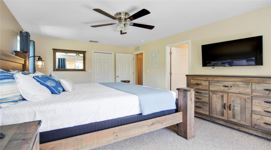 Kissimmee, Florida 34746, 4 Bedrooms Bedrooms, ,3 Bathroomsbathrooms,Residential,For Sale,Coupe,Mfro6269430