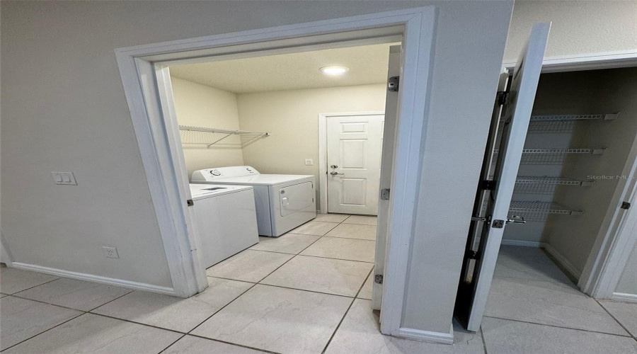 Davenport, Florida 33837, 3 Bedrooms Bedrooms, ,2 Bathroomsbathrooms,Residential,For Sale,Aspen,Mfrs5118031