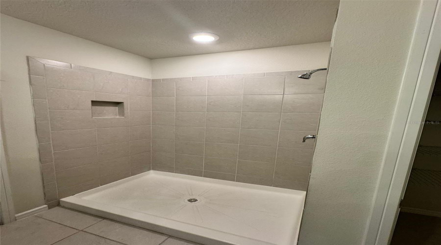 Davenport, Florida 33837, 3 Bedrooms Bedrooms, ,2 Bathroomsbathrooms,Residential,For Sale,Aspen,Mfrs5118031