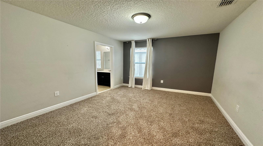 Davenport, Florida 33837, 6 Bedrooms Bedrooms, ,4 Bathroomsbathrooms,Residential,For Sale,Oakbourne,Mfrs5118166