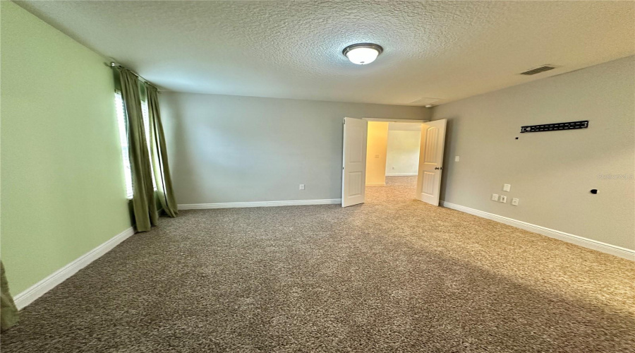 Davenport, Florida 33837, 6 Bedrooms Bedrooms, ,4 Bathroomsbathrooms,Residential,For Sale,Oakbourne,Mfrs5118166