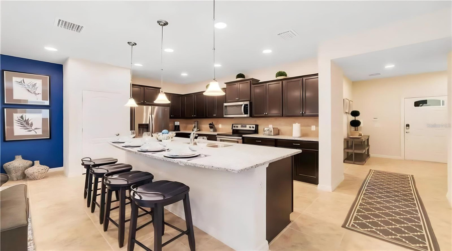 Kissimmee, Florida 34747, 5 Bedrooms Bedrooms, ,4 Bathroomsbathrooms,Residential,For Sale,Geneve,Mfro6267122