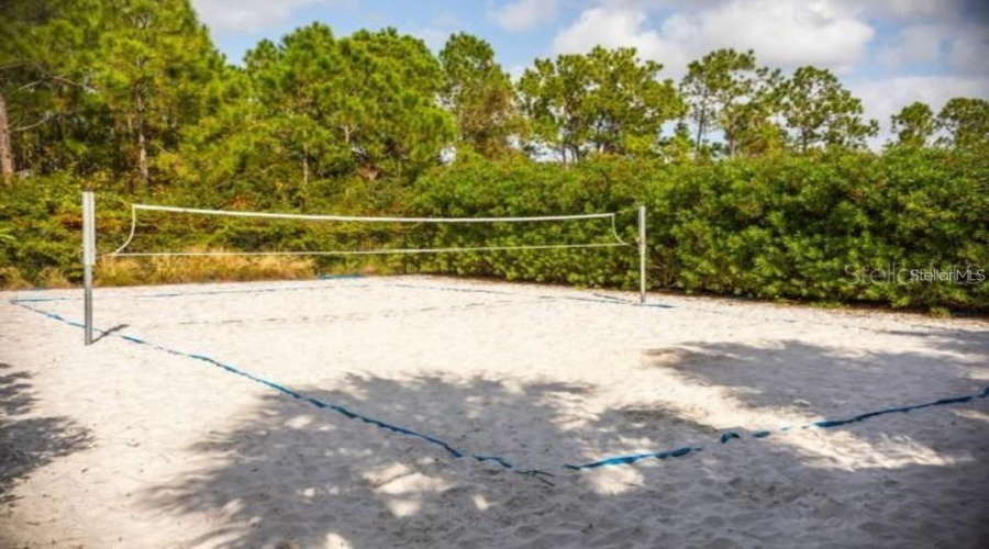Davenport, Florida 33896, 3 Bedrooms Bedrooms, ,2 Bathroomsbathrooms,Residential,For Sale,Benoi,Mfrs5106260
