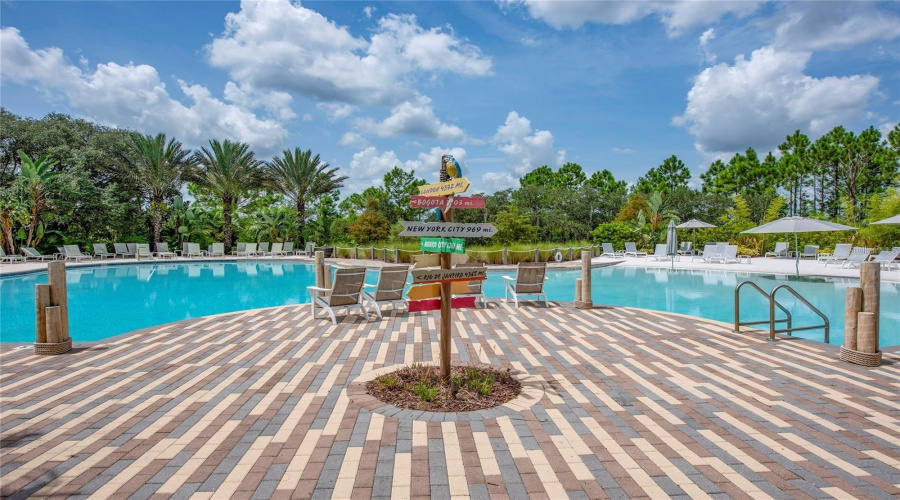 Davenport, Florida 33896, 3 Bedrooms Bedrooms, ,2 Bathroomsbathrooms,Residential,For Sale,Benoi,Mfrs5106260