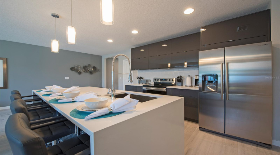 KISSIMMEE, Florida 34746, 4 Bedrooms Bedrooms, ,3 BathroomsBathrooms,Residential,For Sale,LE REVE,0,MFRO6192671