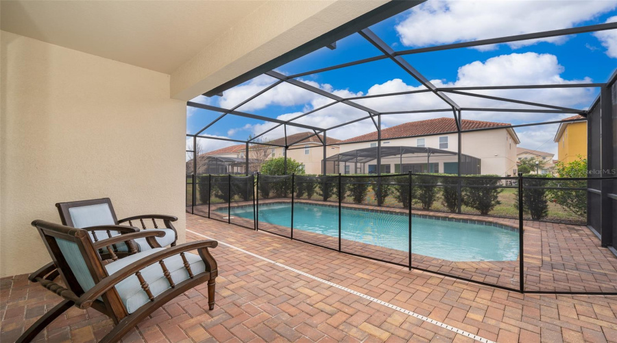 Davenport, Florida 33837, 5 Bedrooms Bedrooms, ,4 Bathroomsbathrooms,Residential,For Sale,Misty Oak,Mfrs5118137
